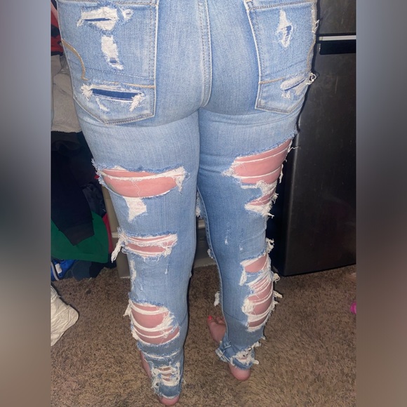 American Eagle ripped jeans size 2 - Picture 6 of 6